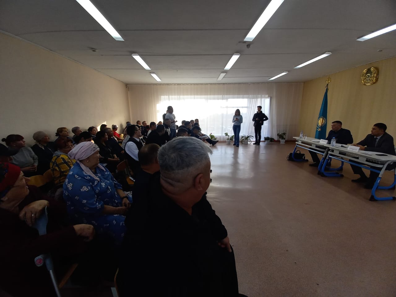 📢 Жітіқара ауданы әкімінің Большевик ауылдық округі тұрғындарымен есептік кездесуі