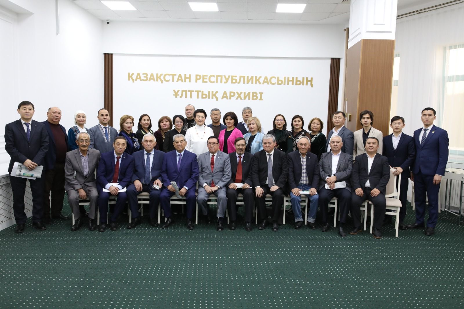 Шерхан Мұртазаның құнды мұрасы Ұлттық архивке табысталды