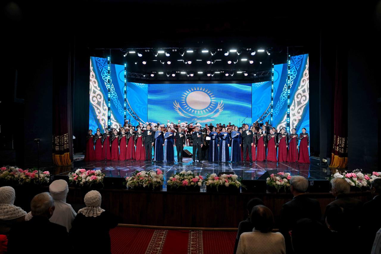 Өңірдің өркендеуіне еңбек сіңірген азаматтарға құрмет көрсетілді