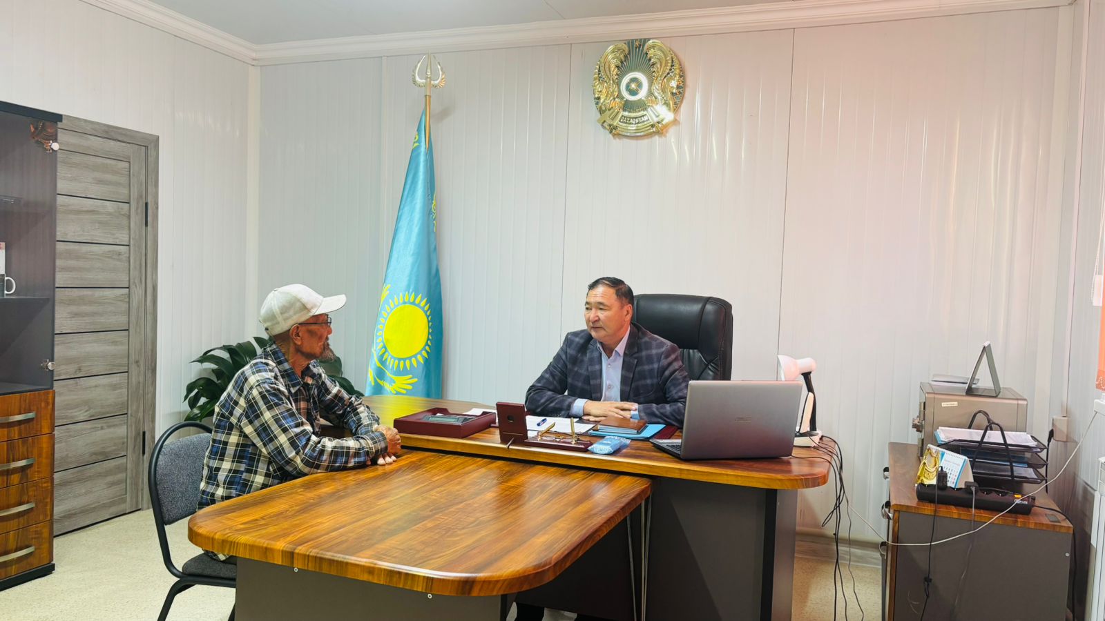 Округ әкімінің жеке қабылдауы өтті.