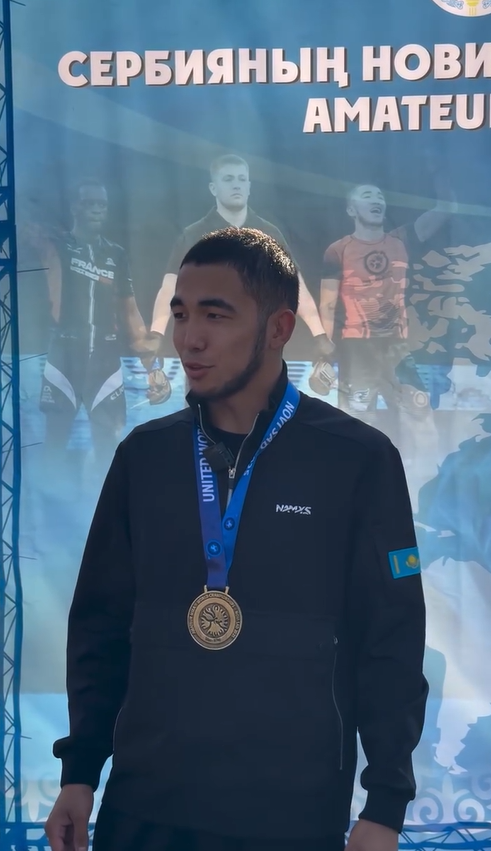 Абай облысының тұрғындары 2025 жылғы әуесқой MMA әлем чемпионы Септеген Мансұрды жылы қарсы алды
