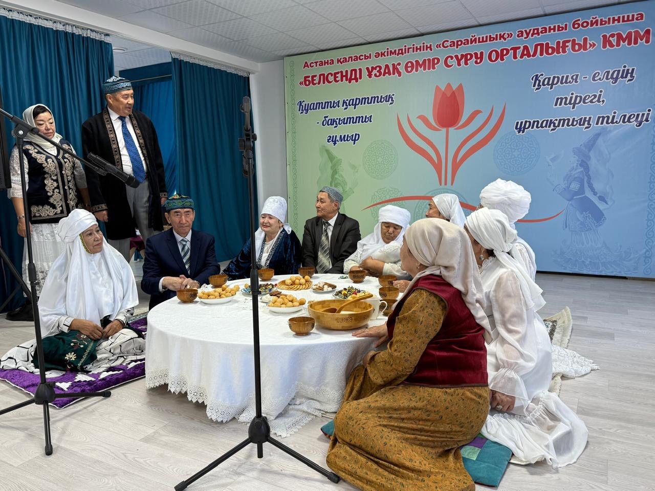 Астанада зейнеткерлер Шәмшінің шығармашылығына арнап кеш өткізді