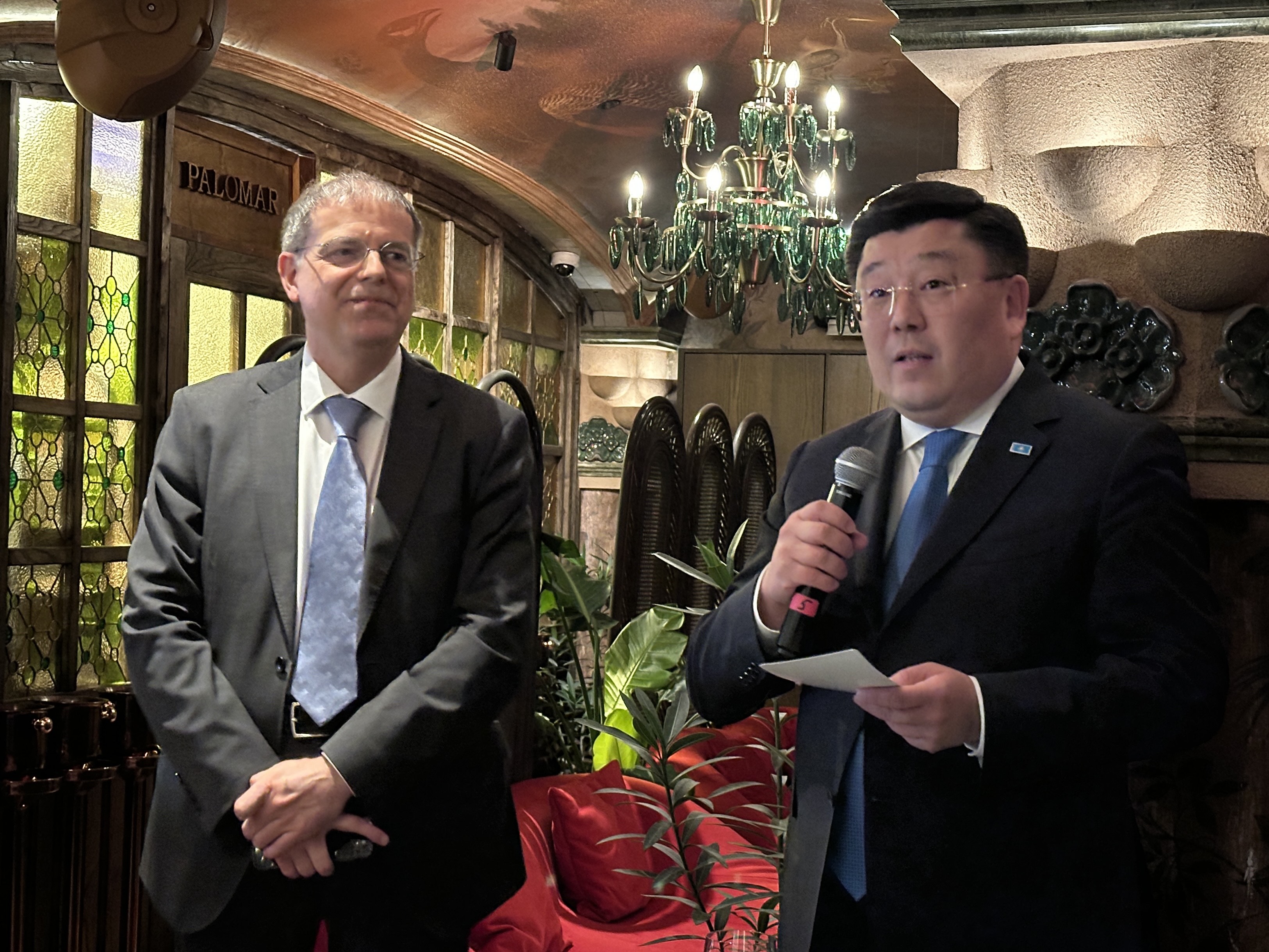 В Алматы отметили Национальный праздник Испании