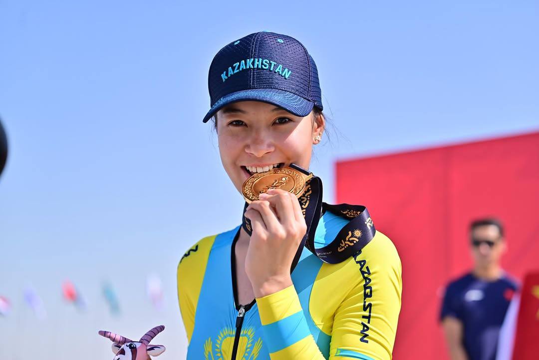 Ел қоржынына бесінші алтын