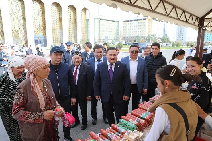 ТҮРКІСТАНДА ӘЛЕУМЕТТІК МАҢЫЗЫ БАР АЗЫҚ-ТҮЛІК ЖӘРМЕҢКЕСІ ӨТТІ