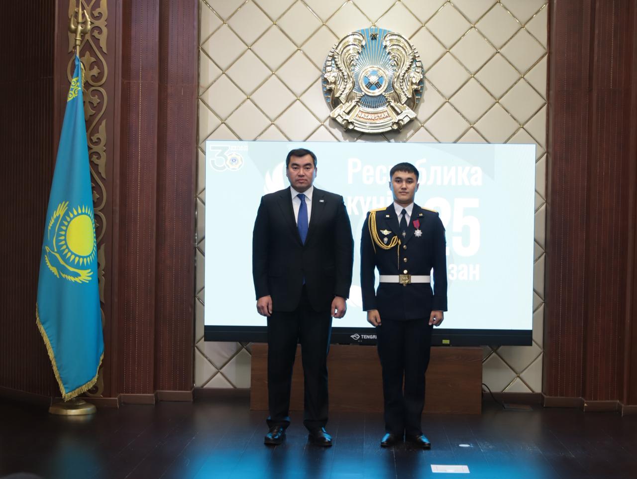 Атыраулық құтқарушы ІІІ дәрежелі «Айбын» орденімен наградталды