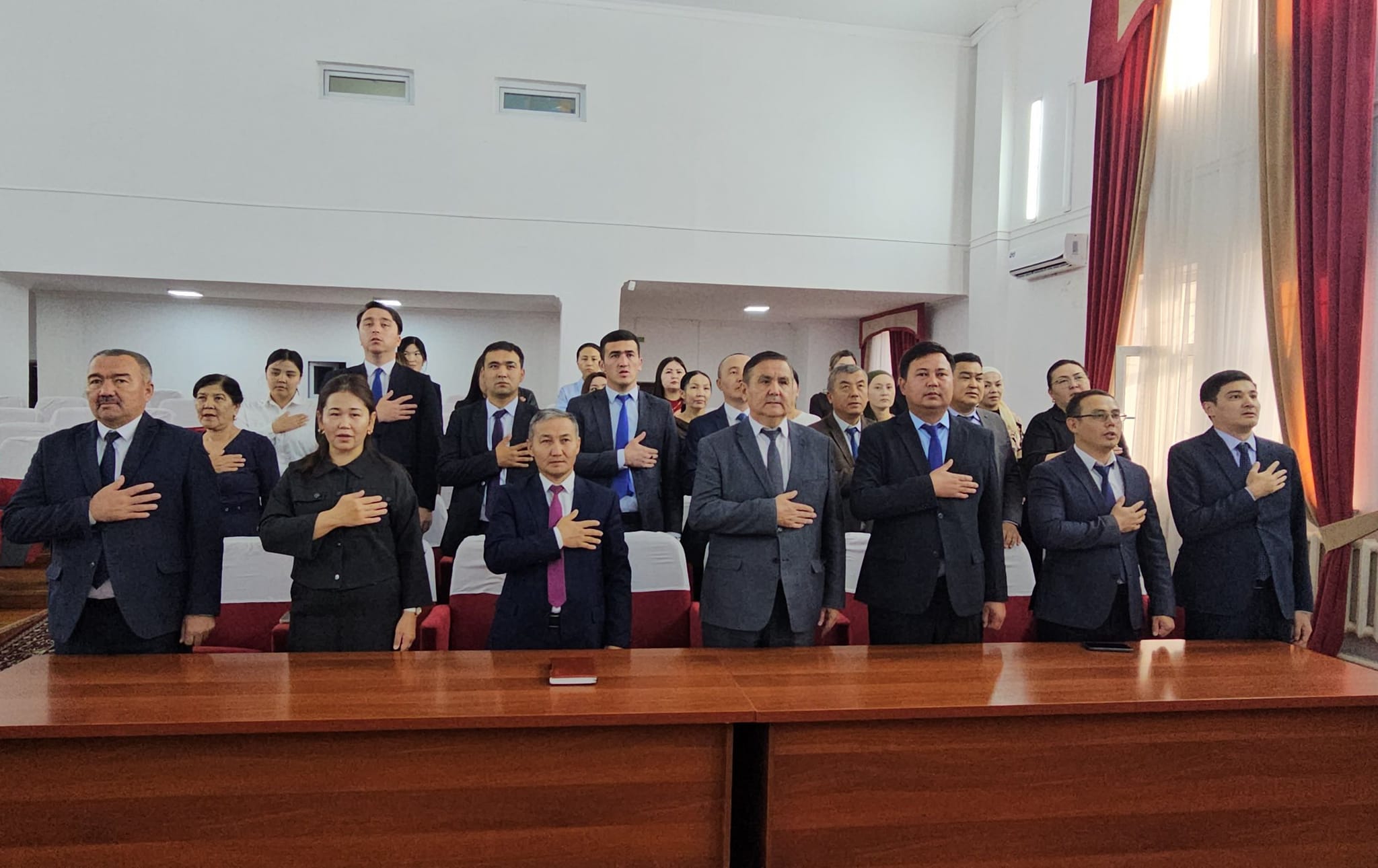 Жаңақорғандықтар жұмыс күнін мемлекеттік гимн орындаудан бастады