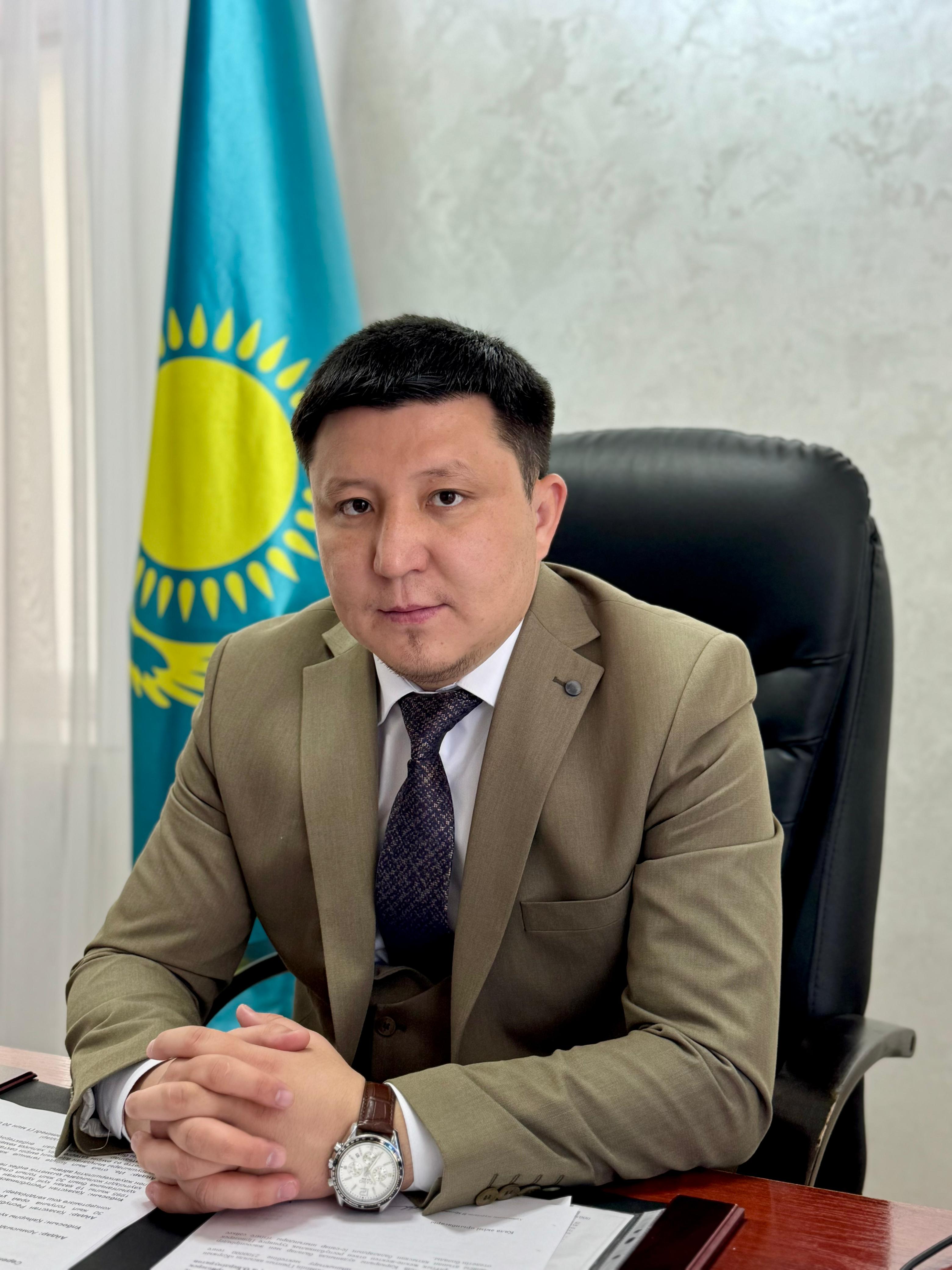 Би ғашық менің адамымды трахает Қалыңдық той порносында трахается