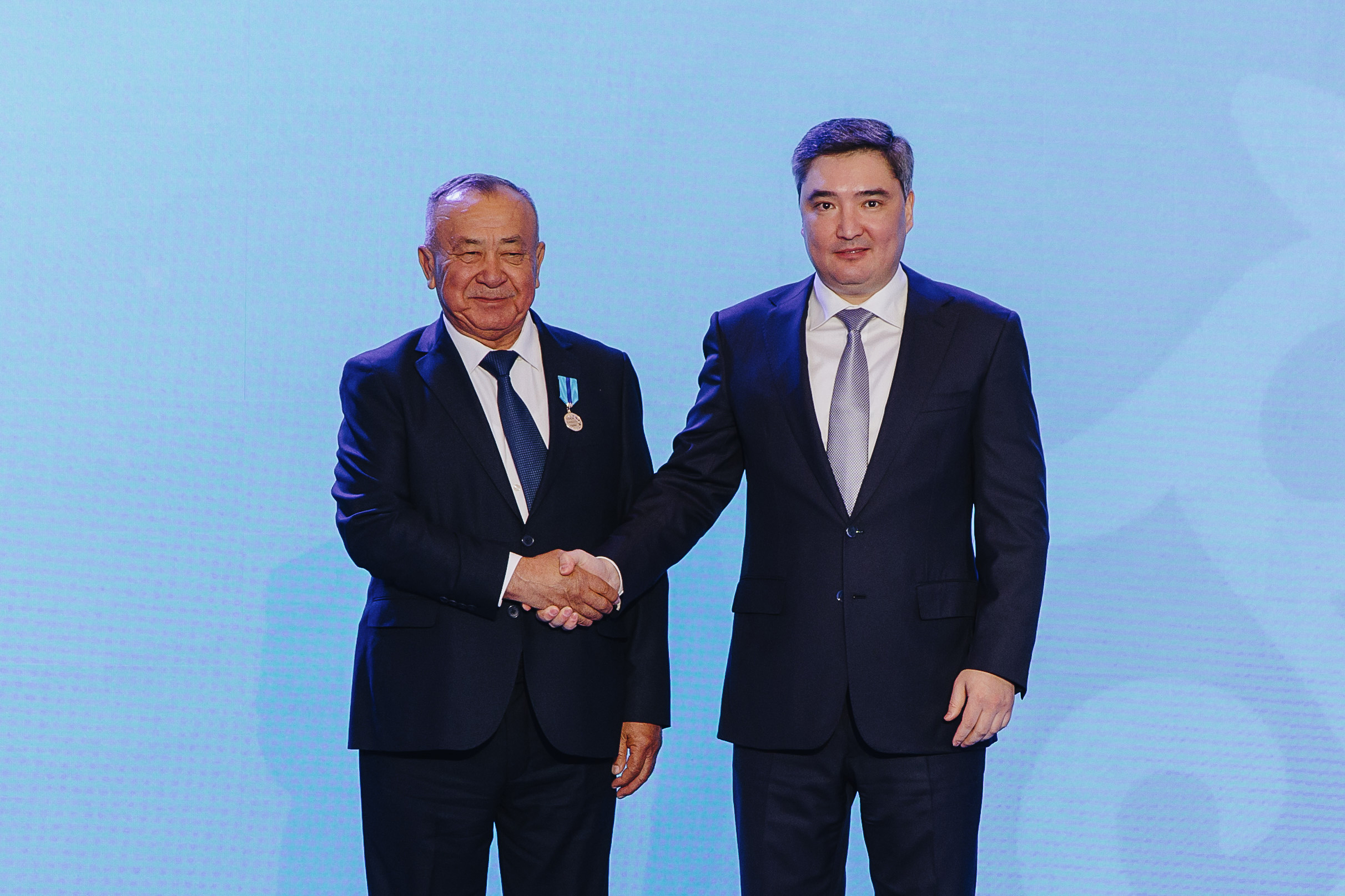 Үлкен бөкселер порно онлайн