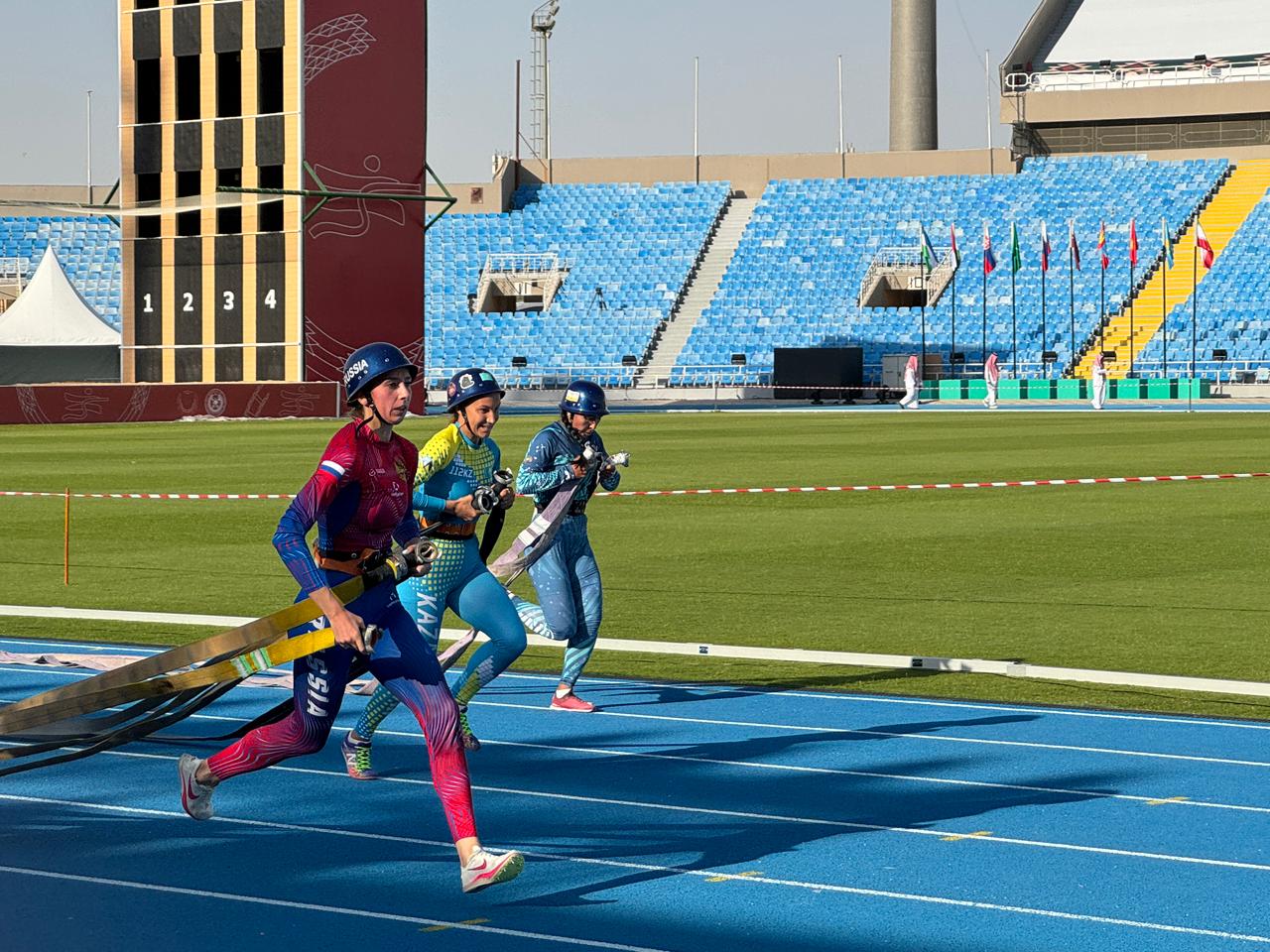 Спасатели МЧС Казахстана в числе сильнейших по итогам второго дня чемпионата мира по пожарно-спасательному спорту