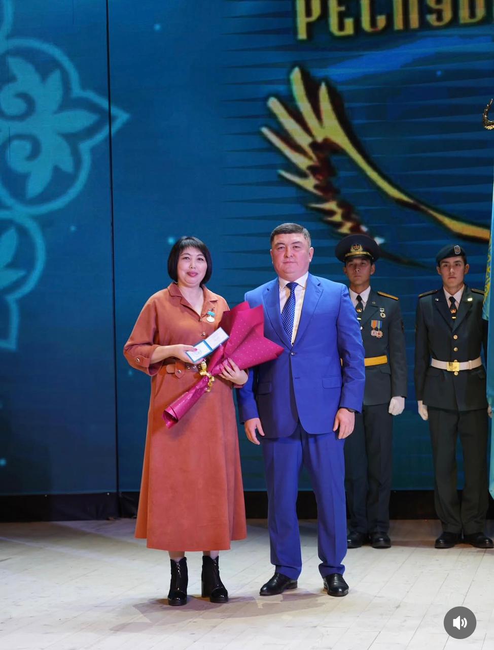 В Доме культуры Бурабайского района состоялось торжественное мероприятие, посвящённое ко Дню Республики.