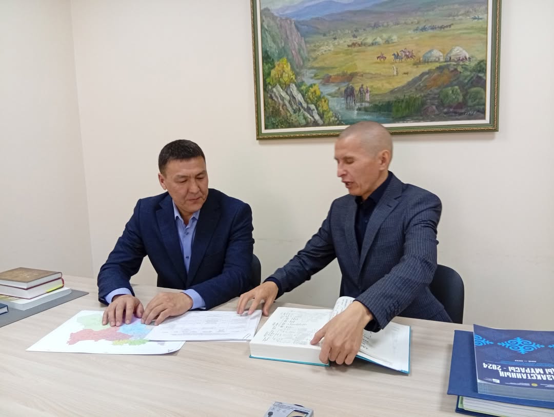 Департаментом юстиции Актюбинской области проведена встреча с директором Актюбинского областного историко-краеведческого музея М.Дуйсенгали.