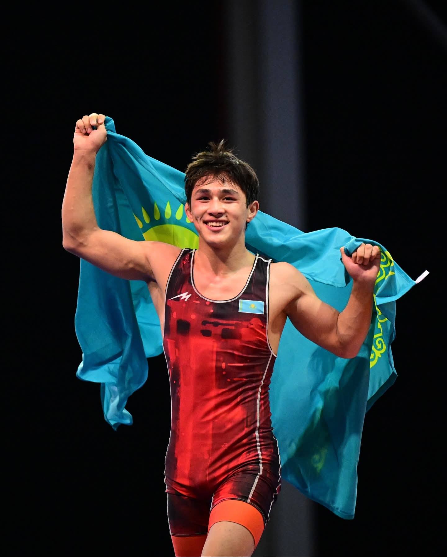 ТҮРКІСТАНДЫҚ БАЛУАНДАР ЖАСӨСПІРІМДЕР АРАСЫНДАҒЫ АЗИЯ ОЙЫНДАРЫНАН АЛТЫН МЕН ҚОЛА МЕДАЛЬ ОЛЖАЛАДЫ