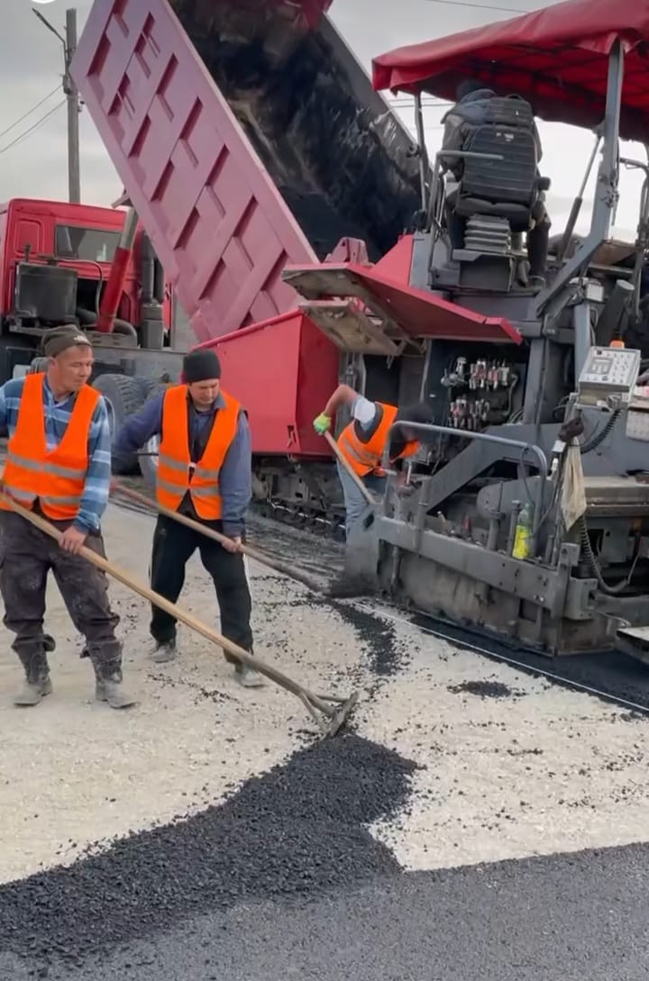 Ремонт дороги в селе Рахат по улице Ынтымак