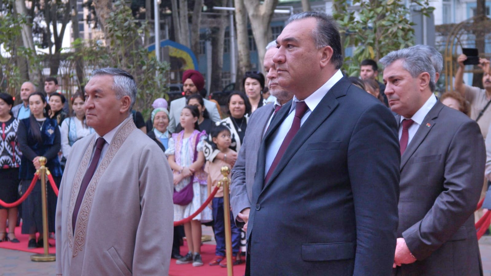 Казахстан и Таджикистан укрепляют культурные связи через кино