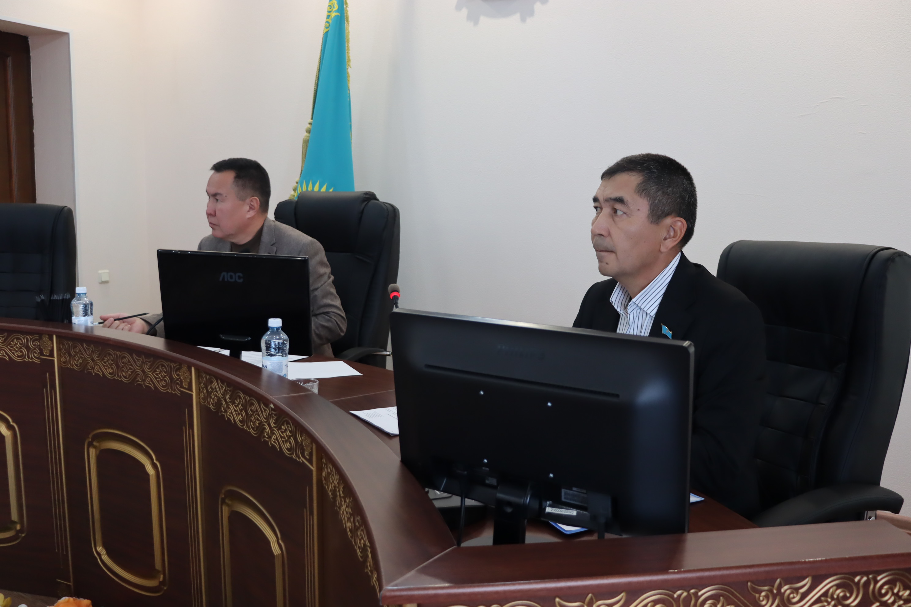 Аудандық мәслихаттың тұрақты комиссияларының отырысы