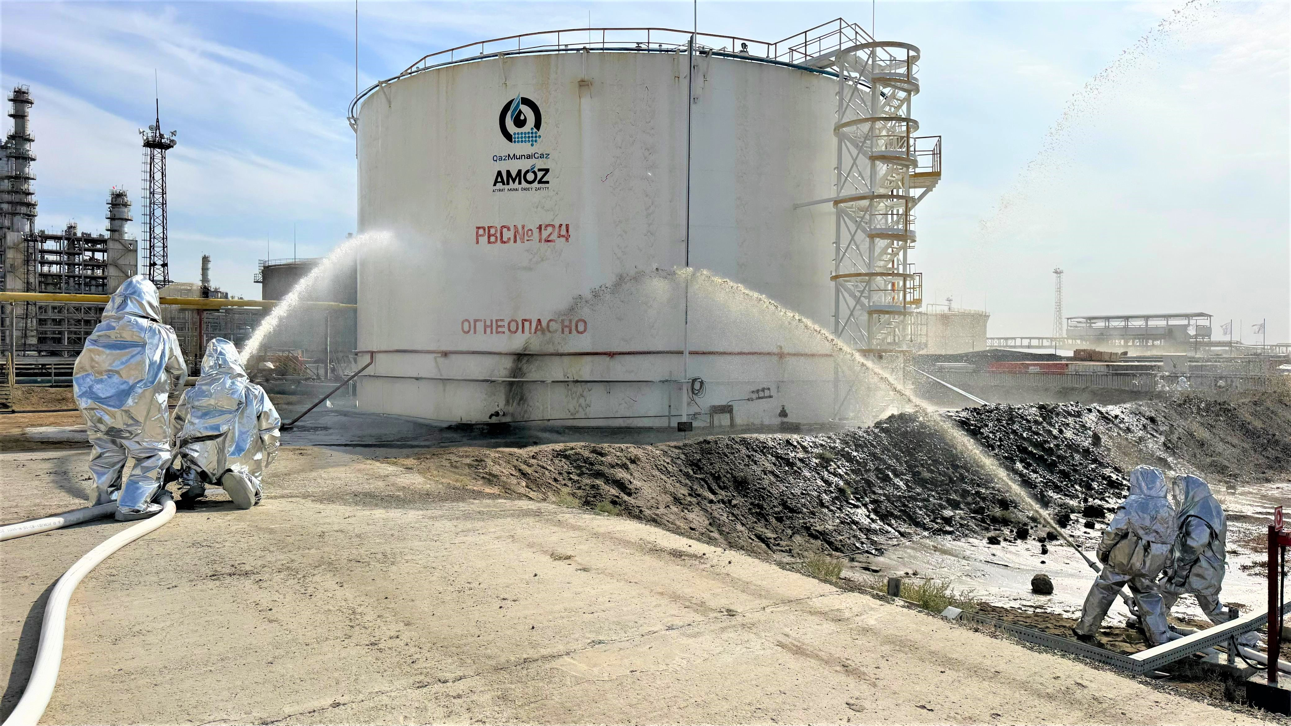 Атырауда мұнай өңдеу зауытында өрт-тактикалық жаттығу өтті