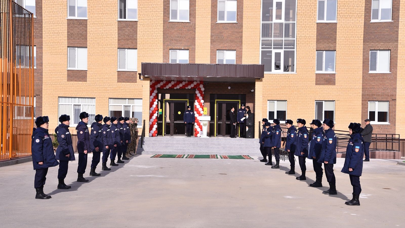 Тамағындағы порно мүшесі попка ұрды Наруто порно онлайн