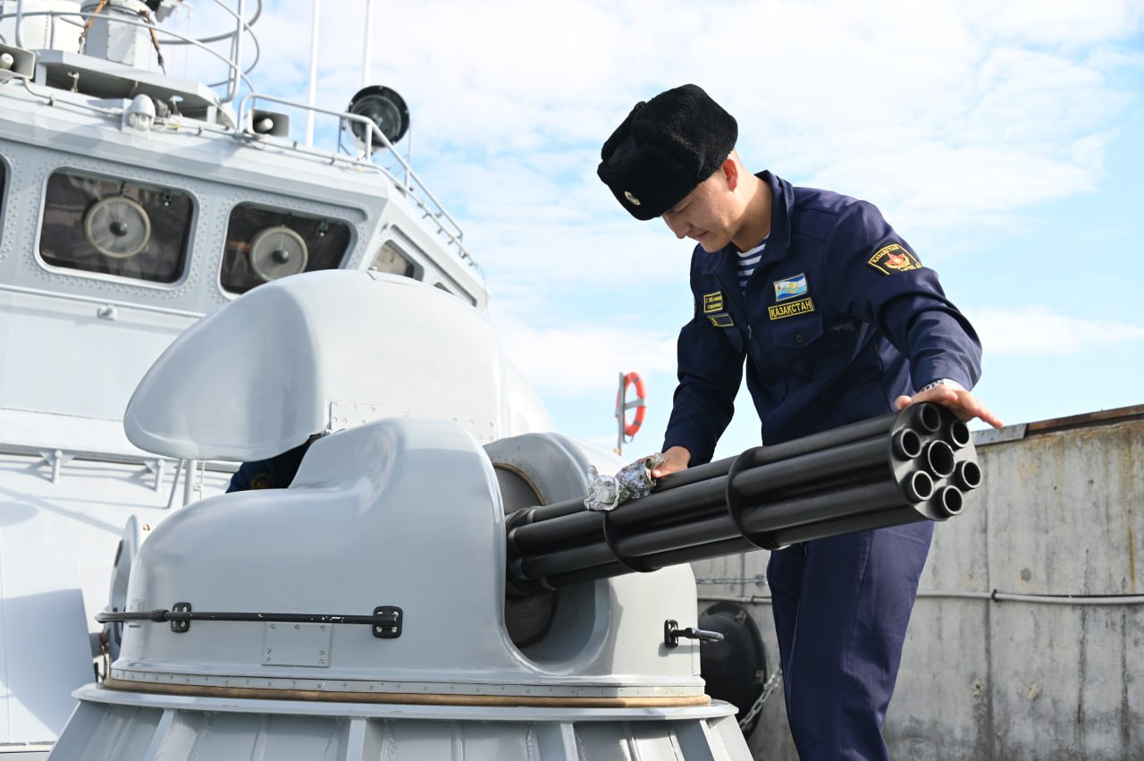 Корабли Военно-морских сил Казахстана готовы к зимнему периоду эксплуатации