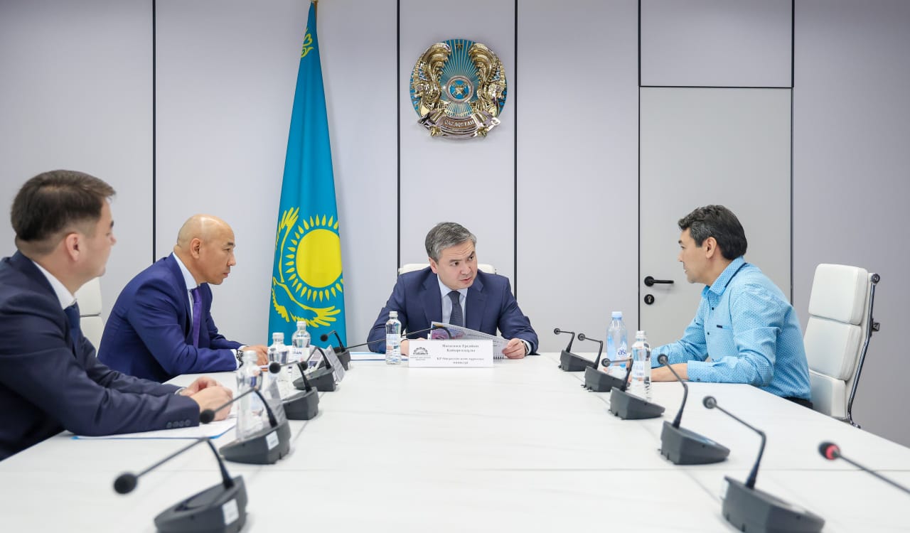 Министр Ерсайын Нагаспаев провёл приём граждан по личным вопросам