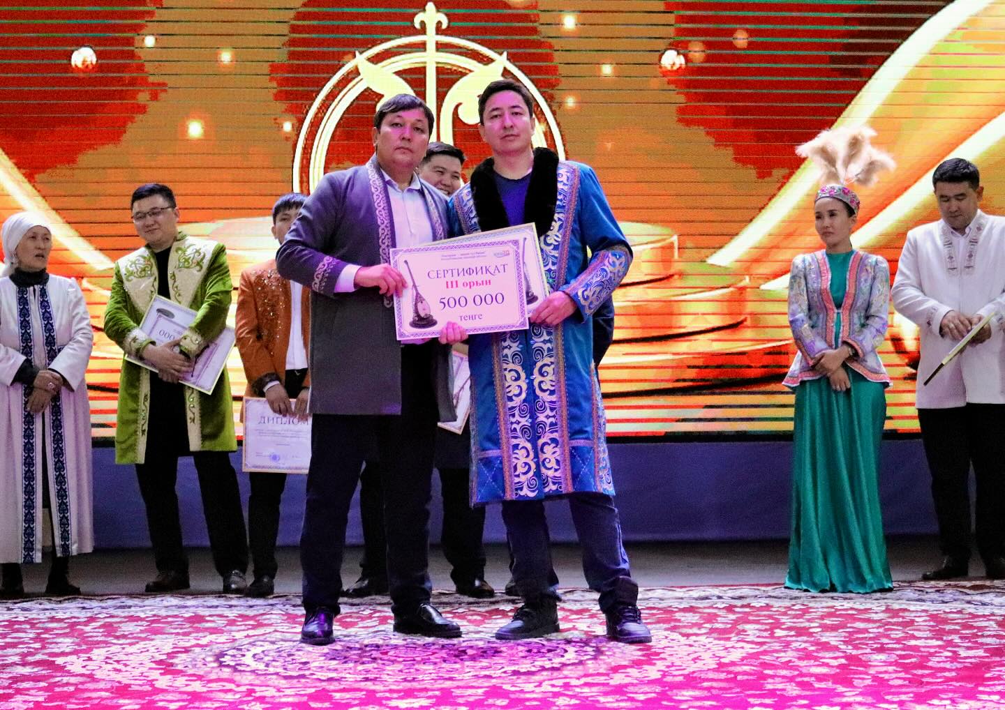 КЕНТАУДЫҢ 70 ЖЫЛДЫҚ МЕРЕЙТОЙЫНА АРНАЛҒАН АҚЫНДАР АЙТЫСЫ ӨТТІ