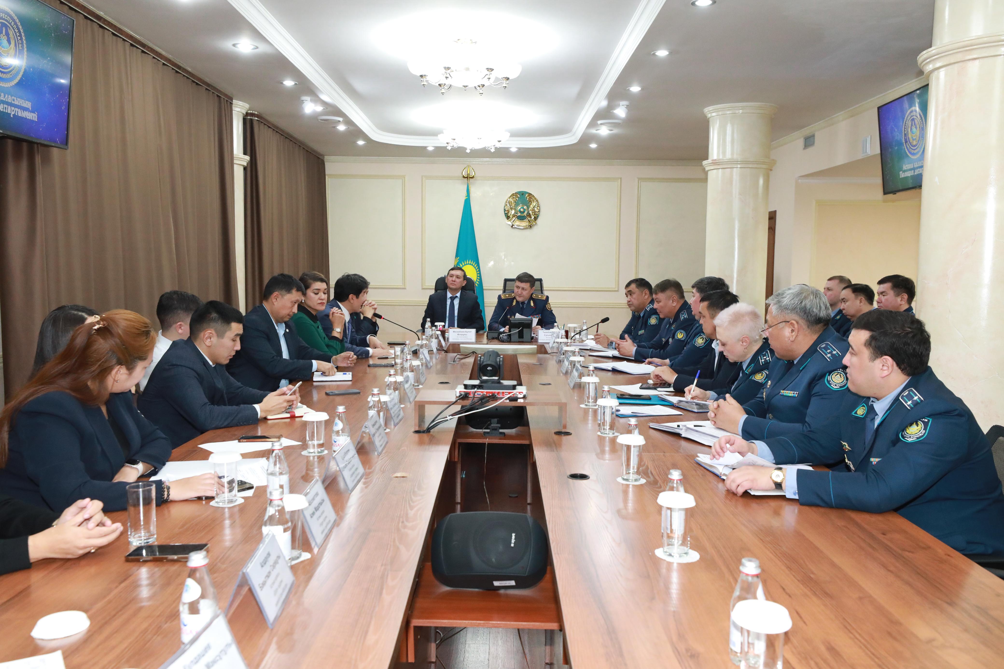 В Астане обсудили проблемные вопросы увеселительных заведений