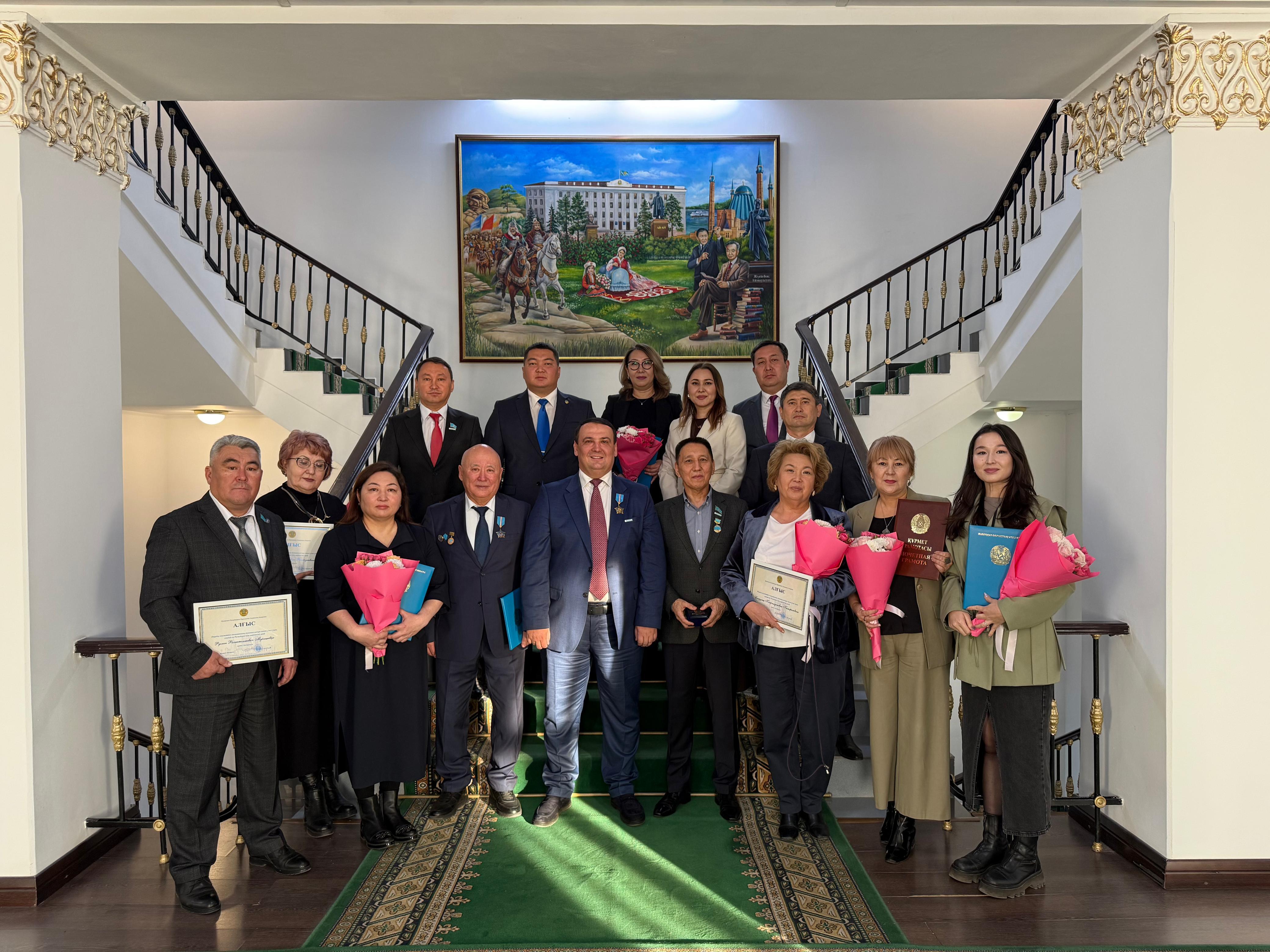В преддверии национального праздника Дня Республики Казахстан