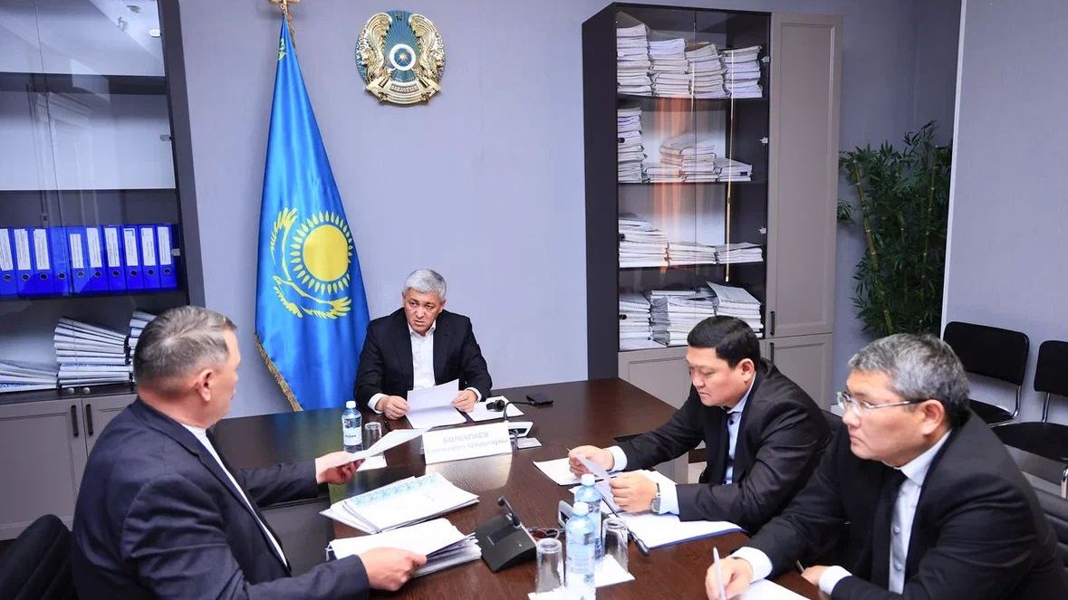 Ермағанбет Бөлекпаев тұрғындарды жеке қабылдады