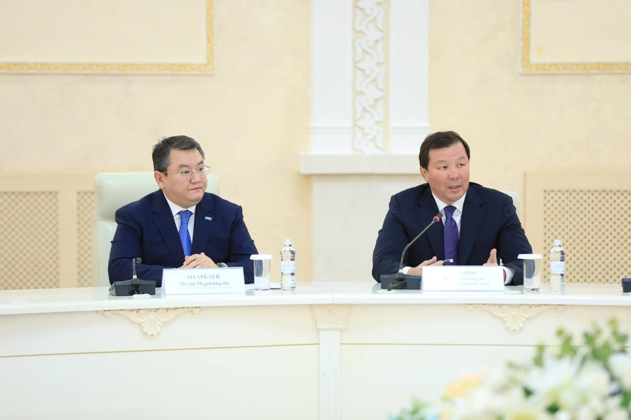 Советник Президента встретился с сельскими акимами Актюбинской области