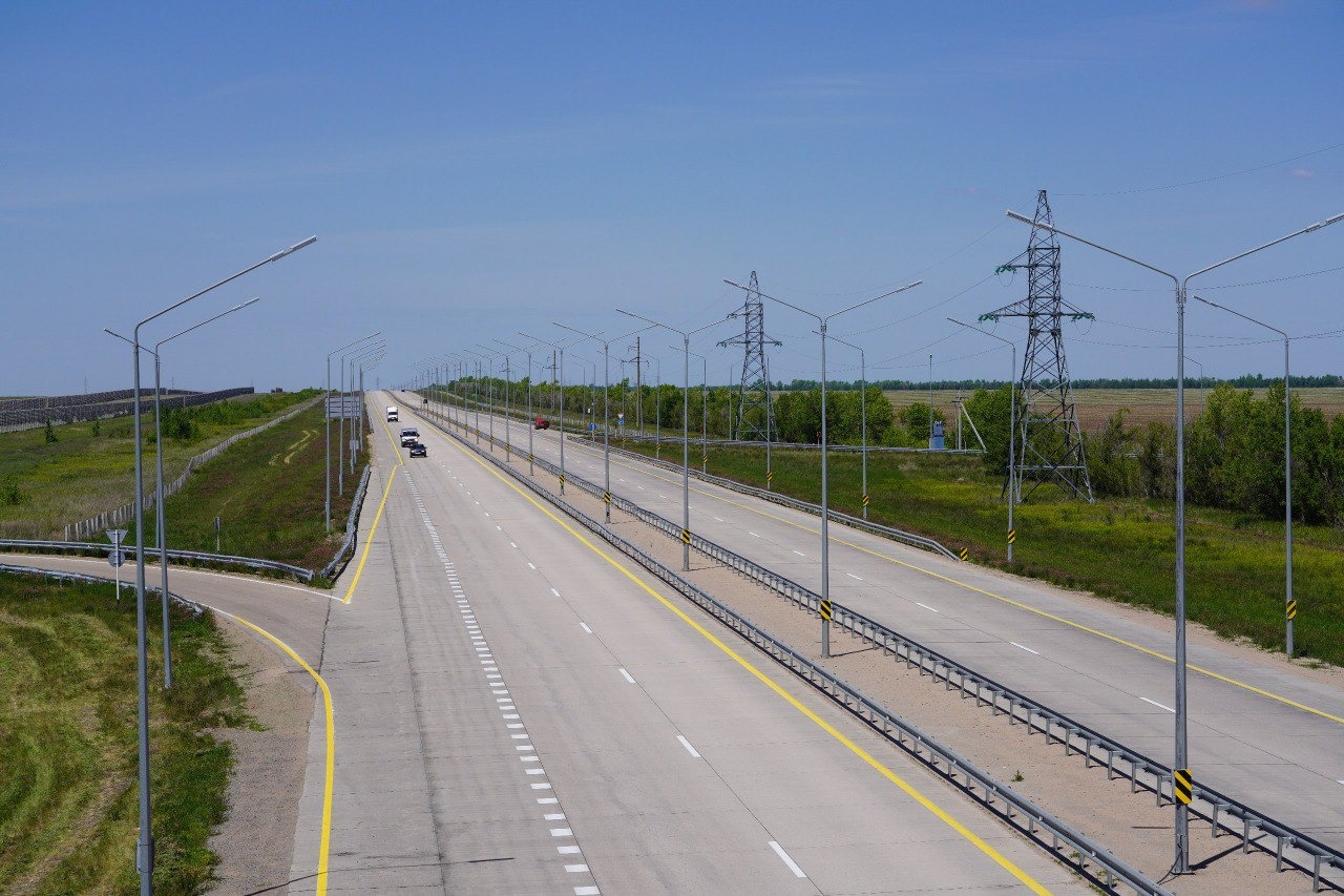 В стране усиливают безопасность и развивают инфраструктуру на республиканских дорогах