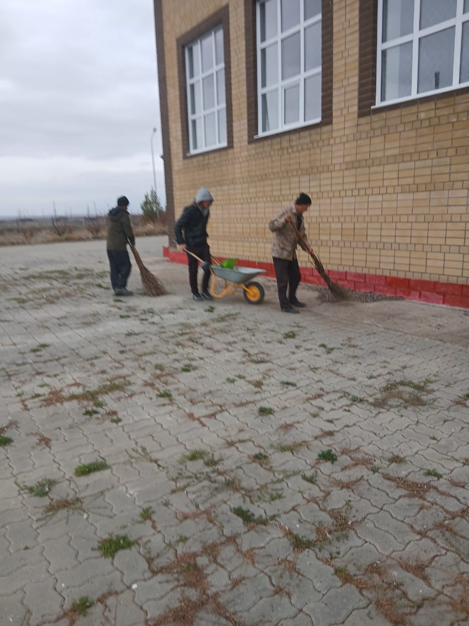 В Ушкудыкском сельском округе продолжается субботник