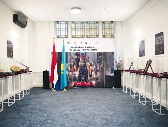 В Амстердаме открылась выставка Музея Алматы «Преемственность традиций: наследие предков»