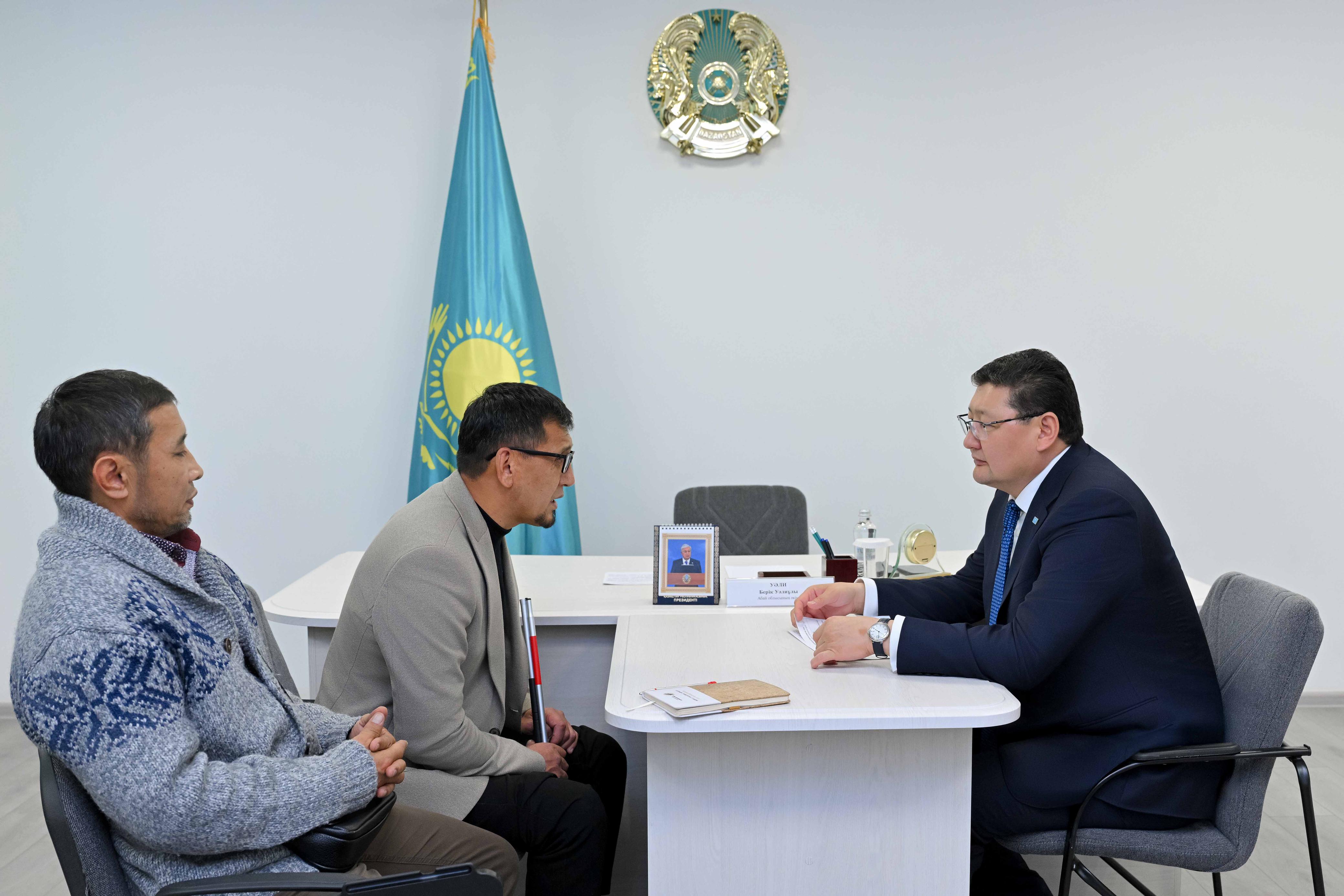 Облыс әкімі азаматтарды жеке сұрақтары бойынша қабылдады
