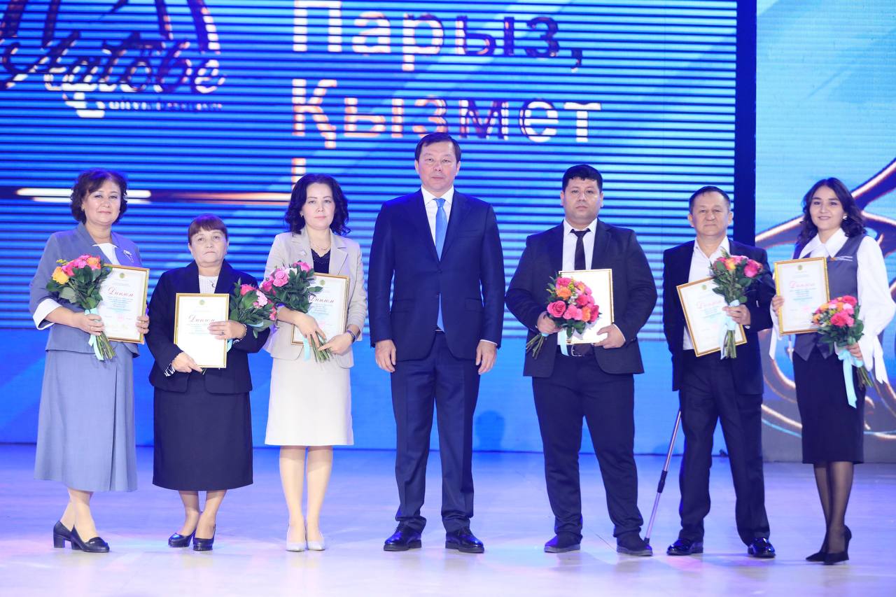 В Актобе более двух тысяч специалистов системы социальной защиты были удостоены признания и уважения