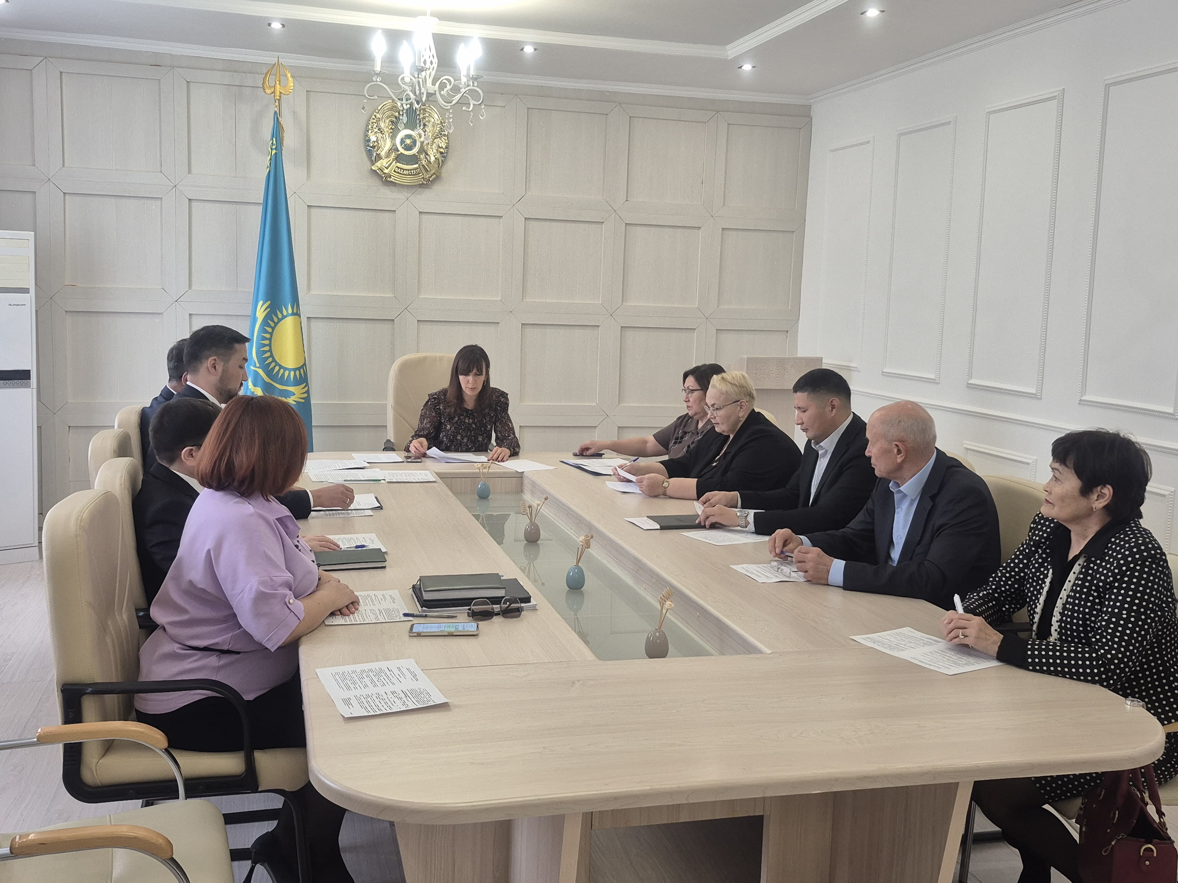 Өкіл комиссия отырысына қатысты