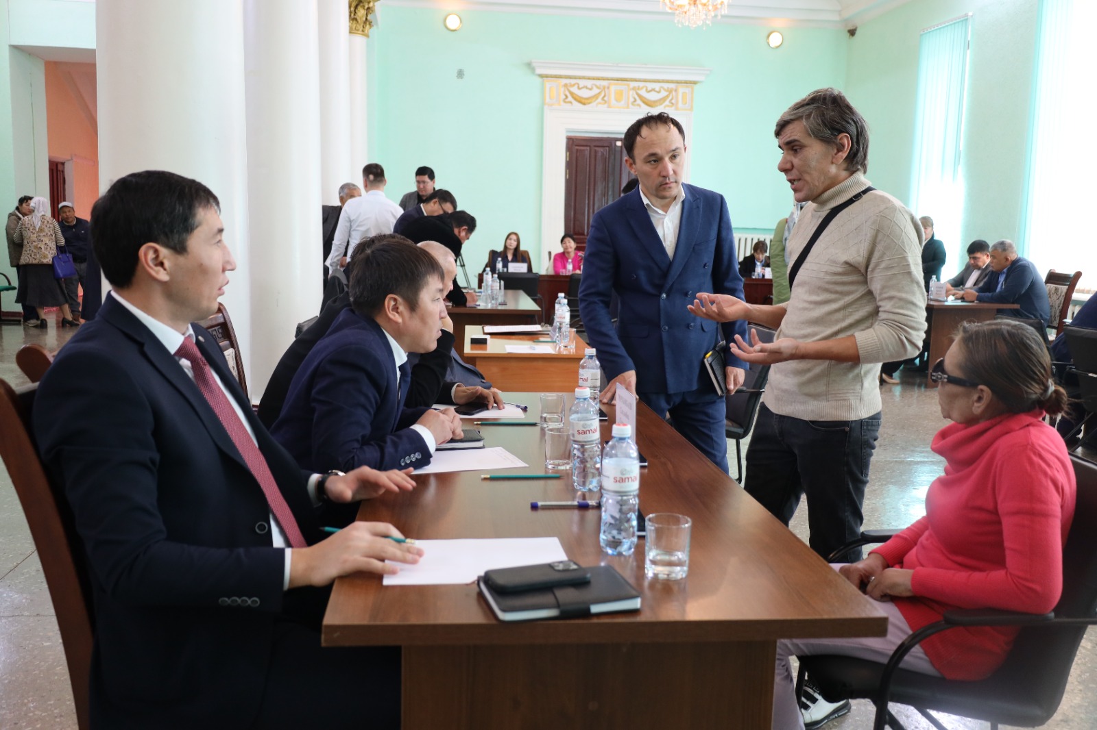 «ХАЛЫҚ ЗАҢГЕРІ» АКЦИЯСЫ: ТӨЛЕ БИ АУДАНЫНДА ТҰРҒЫНДАРҒА ТЕГІН ҚҰҚЫҚТЫҚ КӨМЕК КӨРСЕТІЛДІ