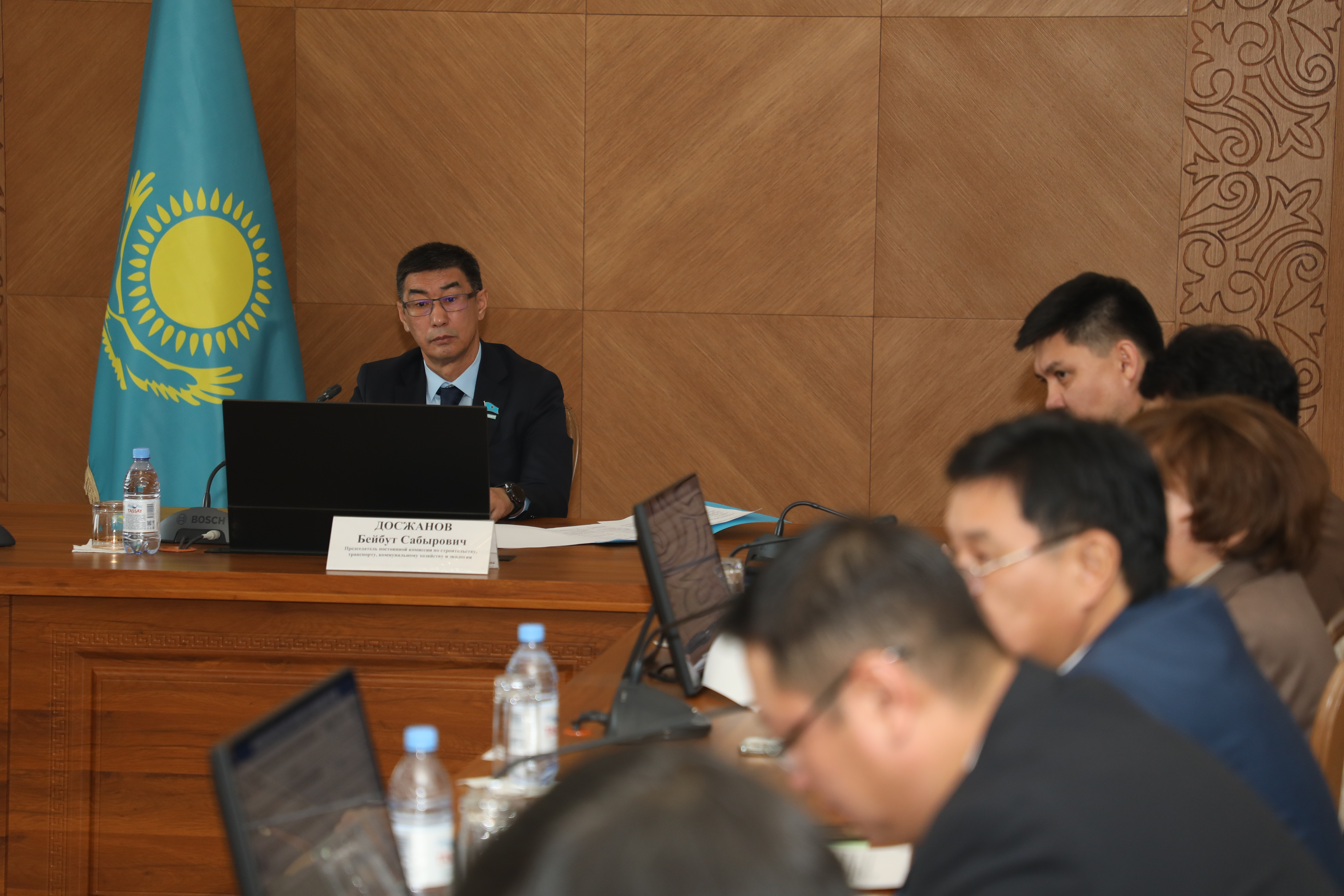 Депутаты областного маслихата приступили к обсуждению проекта областного бюджета на 2026-2028 годы