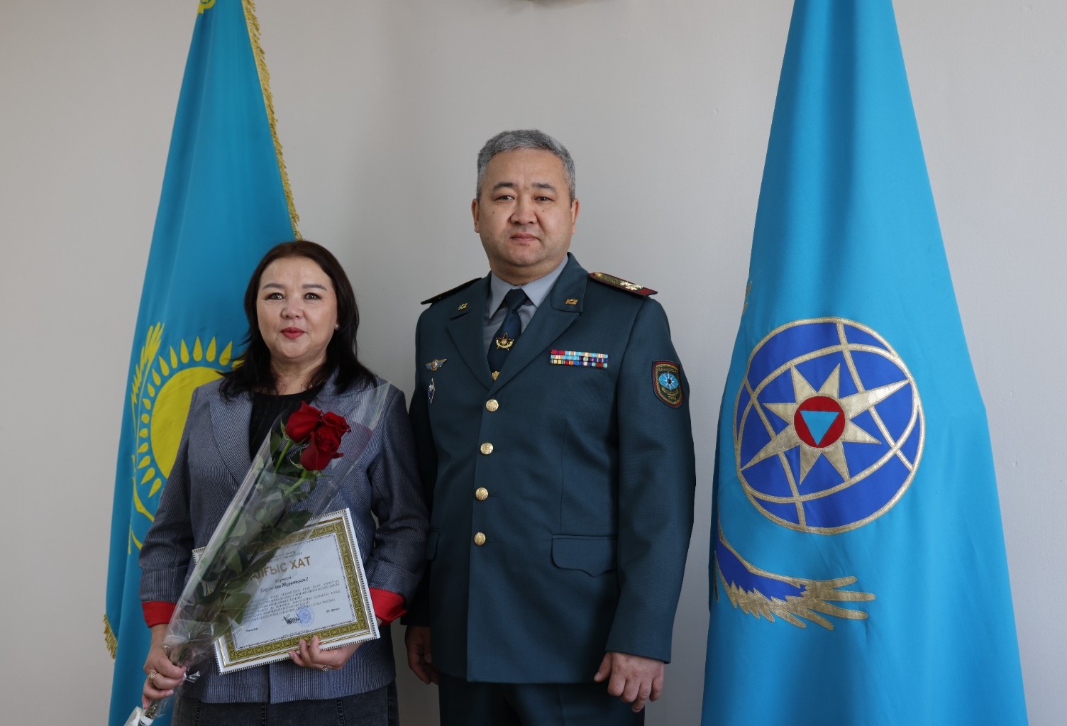 Кәсіби шеберлігі мен азаматтық қорғауды дамытуға қосқан үлесі үшін алғыс