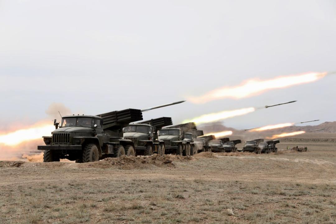 Сегодня специалисты Ракетных войск и артиллерии Вооруженных Сил Казахстана отмечают профессиональный праздник. Дата выбрана не случайно – 4 октября 2000 года была издана директива министра обороны, положившая начало формированию Управления командующего Ракетными войсками и артиллерией.