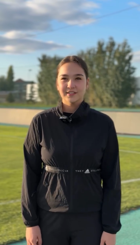 Юсупова Алина — спортсменка детско-юношеской спортивной школы по лёгкой атлетике области Абай, которая будет представлять Казахстан на Юношеских Азиатских играх в дисциплине метание диска
