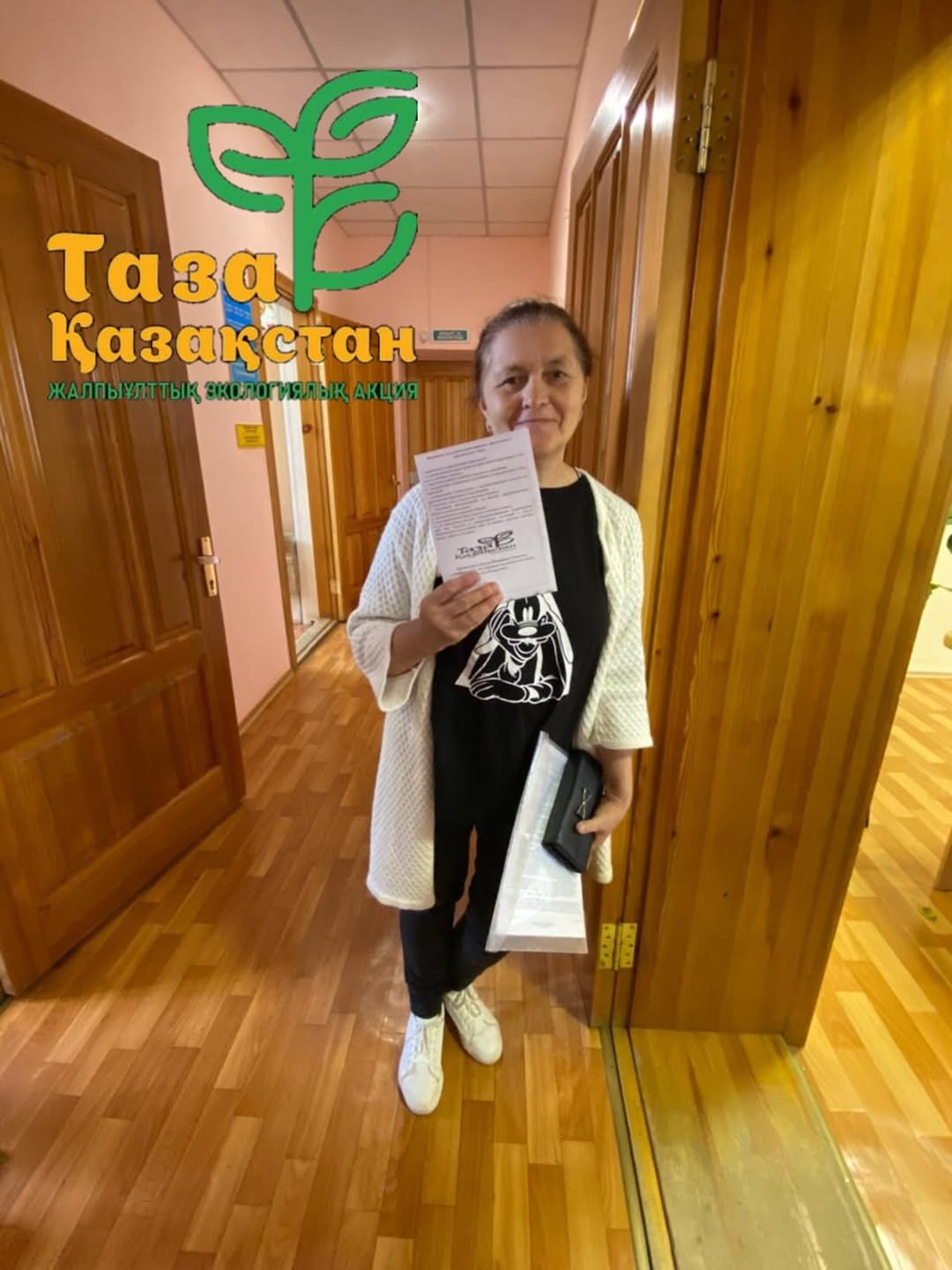 Республикалық шеңберінде ауылда “Таза Қазақстан” экологиялық бағдарламасы Свердлов  түсіндіру жұмыстары жүргізілді ауыл тұрғындары абаттандыру Ережесі бойынша үй маңындағы аумақ.