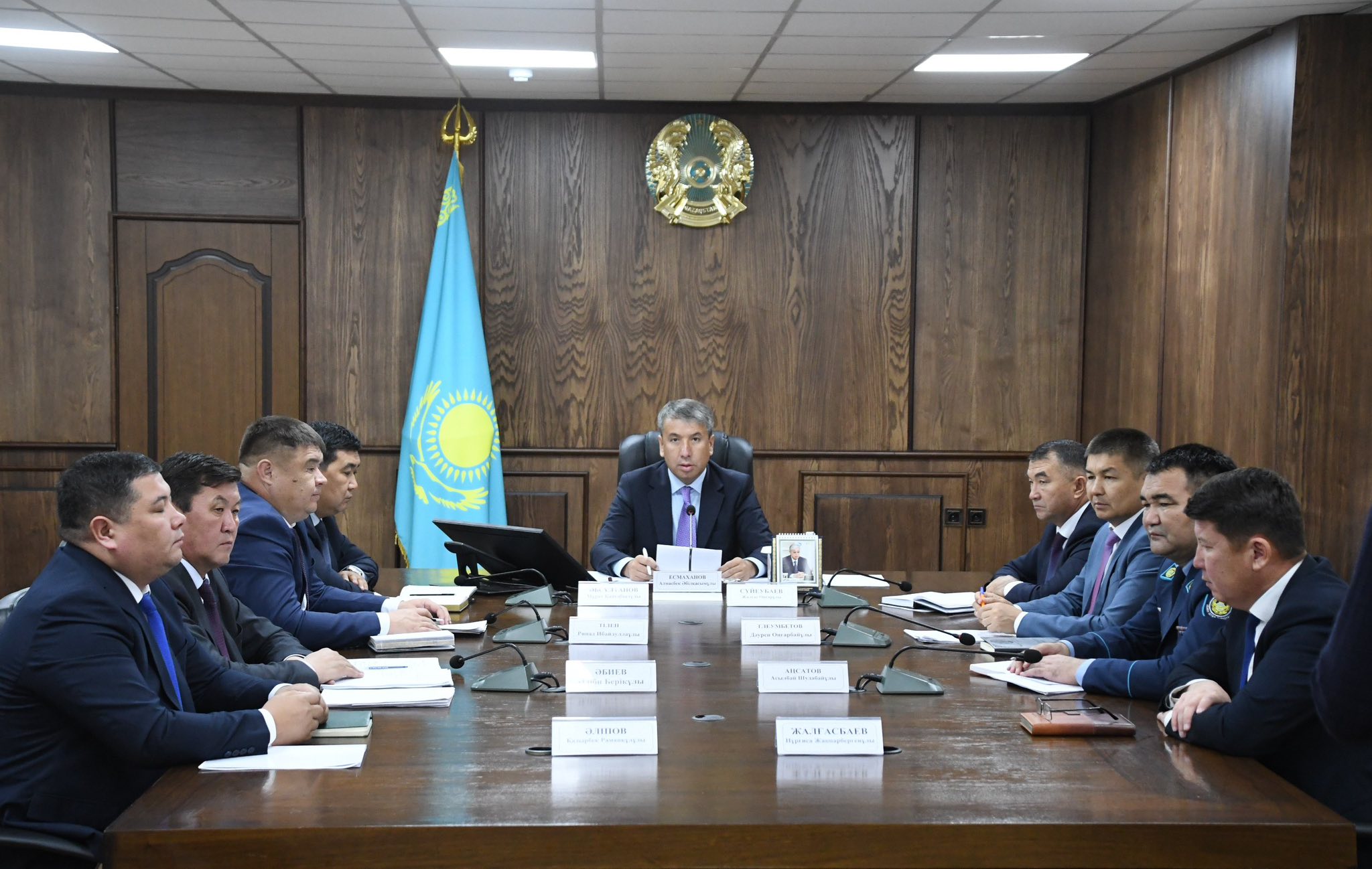 Мәжілісте міндетті медициналық сақтандыру мен көлеңкелі экономиканы азайту мәселелері қаралды