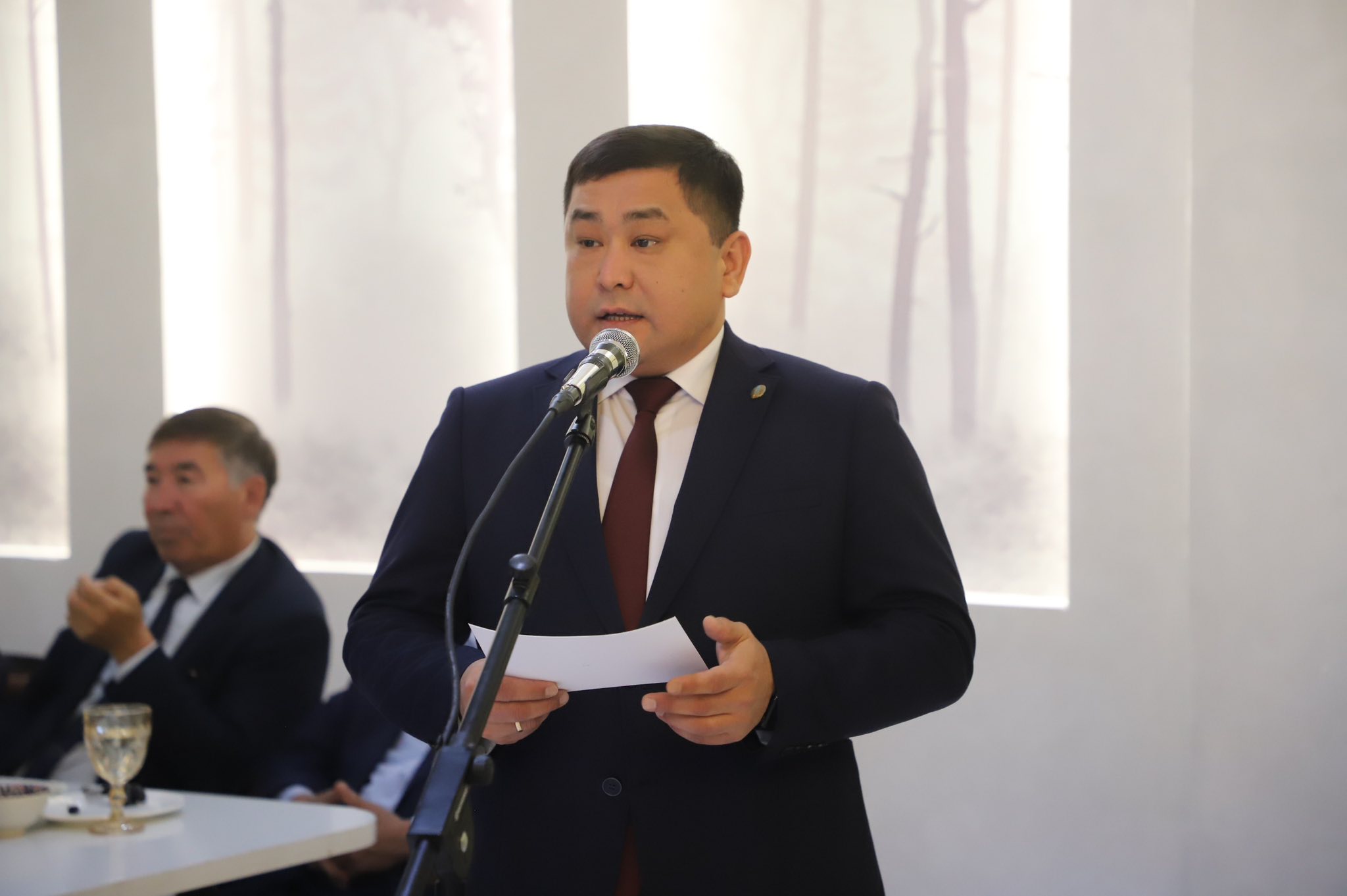 В районе проявили уважение к старейшинам