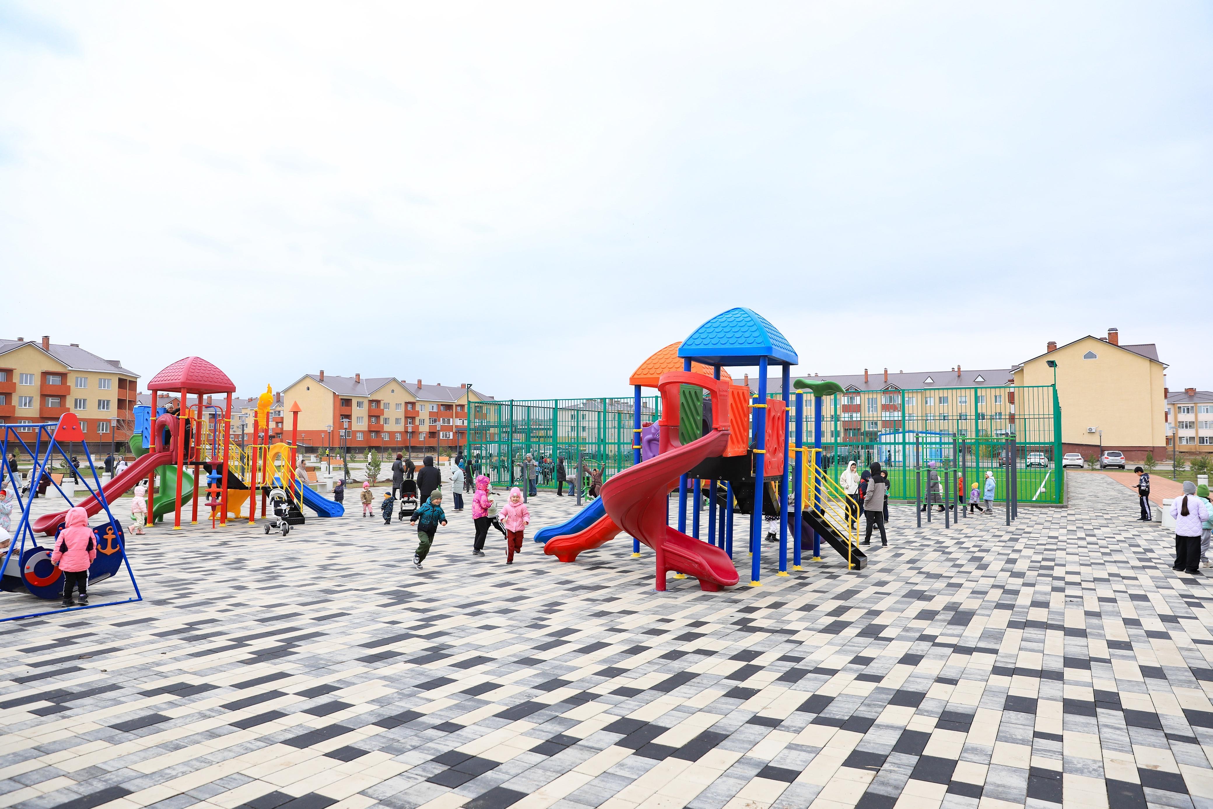 Ақтөбеде жеке кәсіпкер салған сквер халық игілігіне берілді