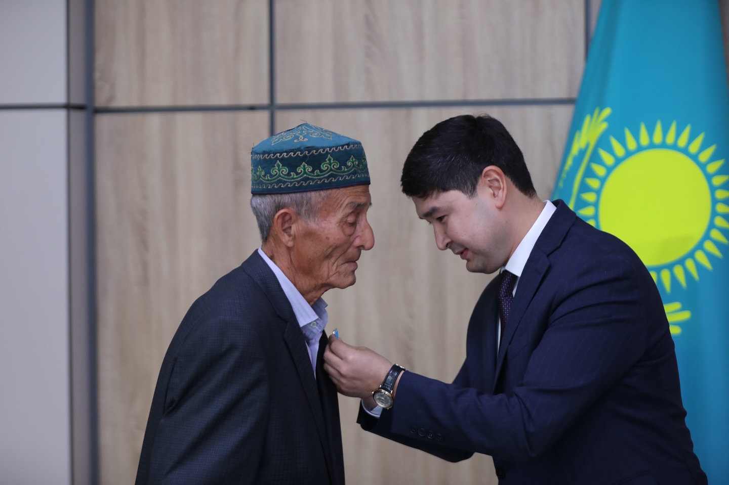 ТҮРКІСТАНДА АРДАГЕРЛЕРГЕ ЕРЕКШЕ ҚҰРМЕТ КӨРСЕТІЛДІ