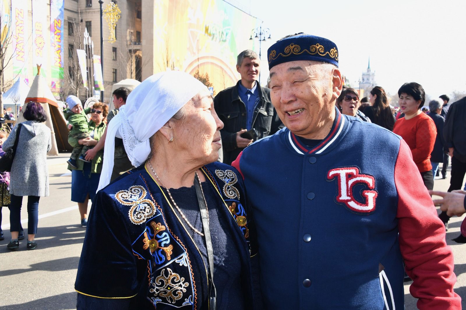 В Алматы свыше 259 тыс. пенсионеров и 42 тыс. многодетных семей получают социальную поддержку