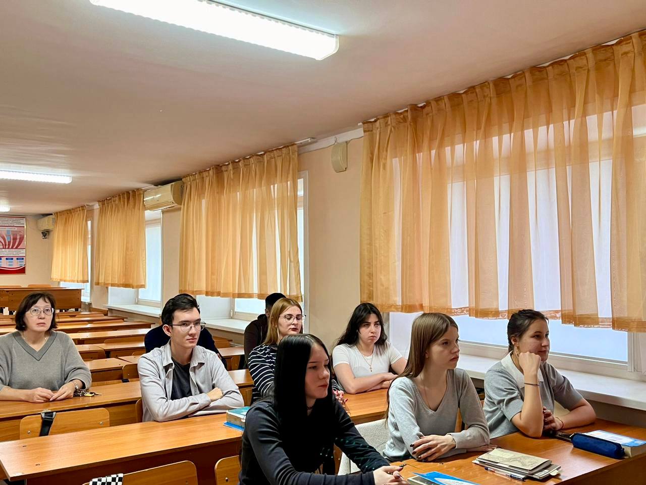 «Мемлекет кепілдік берген заң көмегі» тақырыбында дәріс