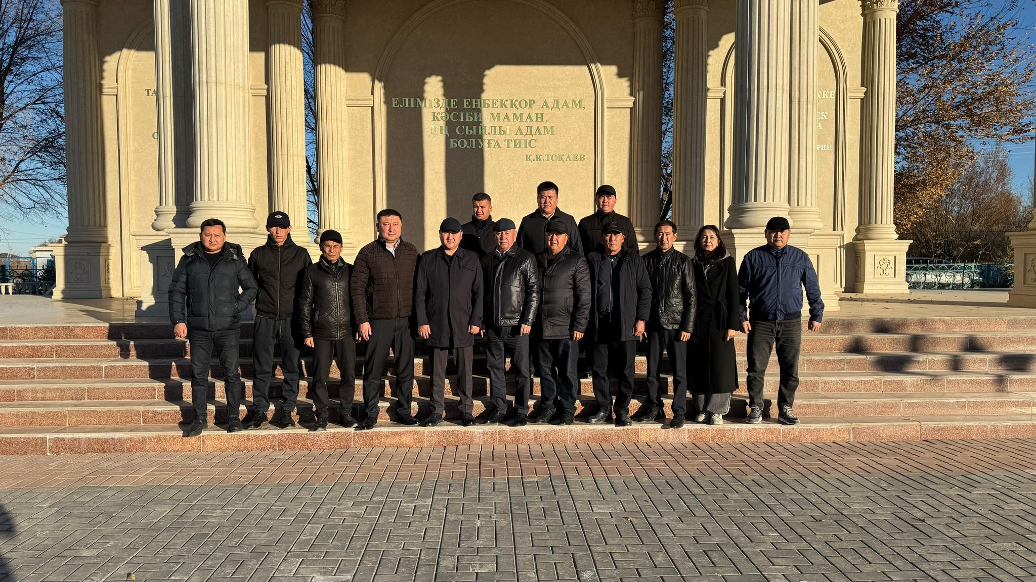 Жамбыл облысы,Жамбыл ауданынан келген делегация Сырдария ауданында