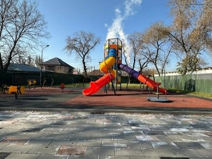 Алматының Жетісу ауданында 28 аула мен 1,5 шақырым жағалау абаттандырылды