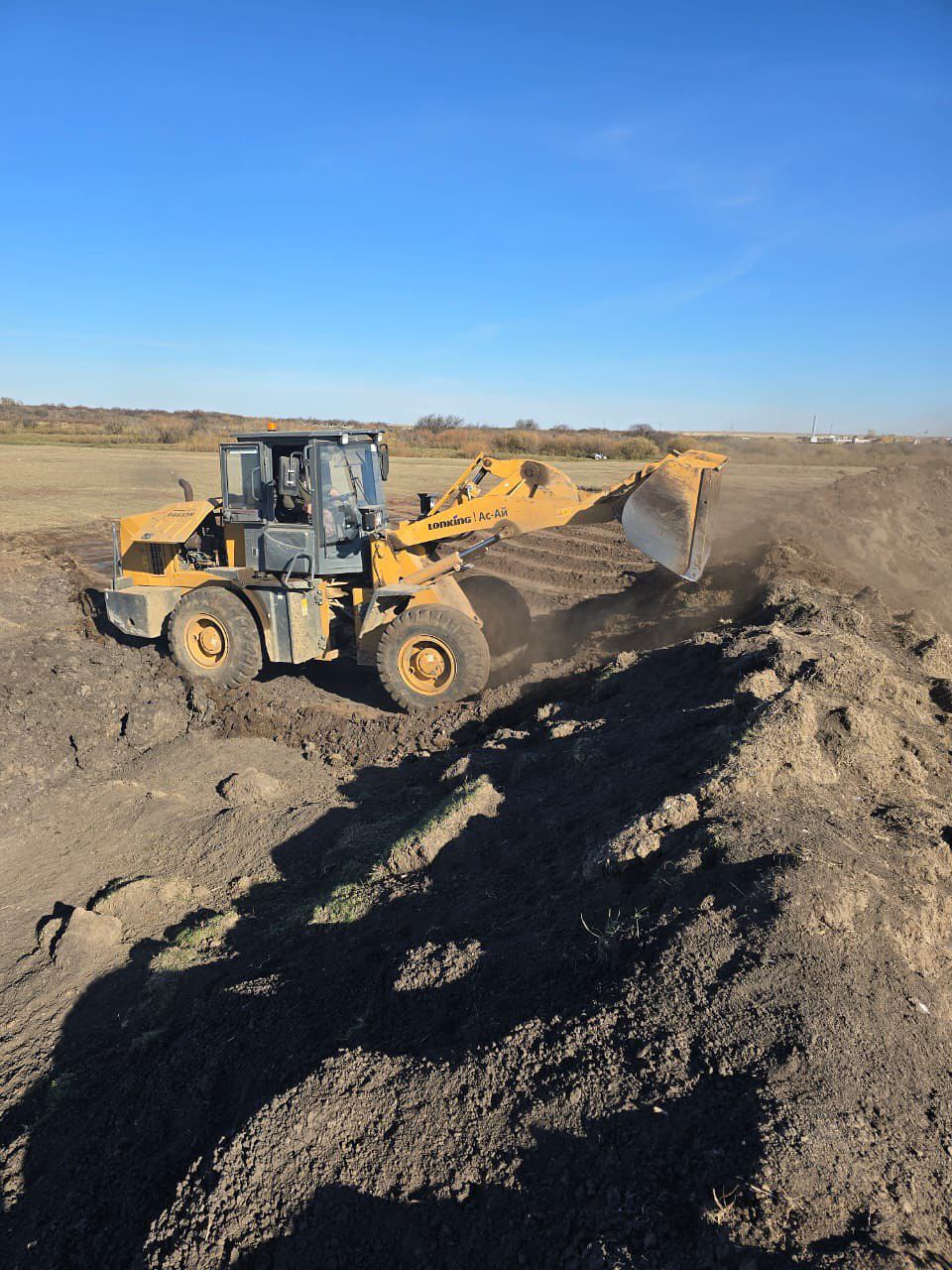 "Сарқырама" өзені бойындағы, "Асхаб" ШҚ бойындағы және жергілікті тұрғындардың күшімен бекіністер.